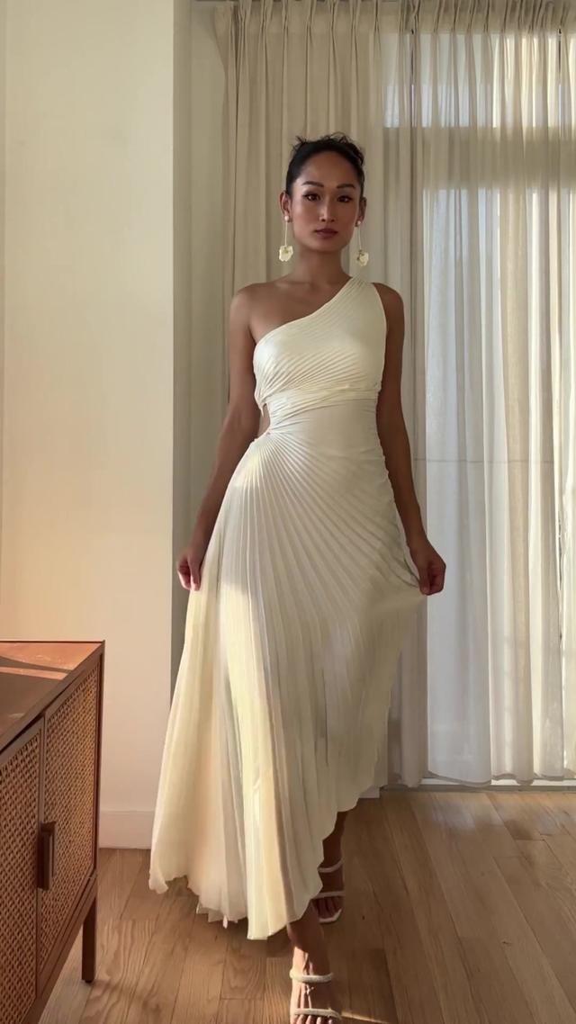 One Shoulder Pleated Maxi Dress - Capesy